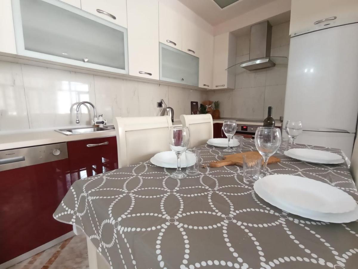 Trea Accomodations - 2 Bedrooms - Riviera With Private Parking Vlorë Eksteriør billede